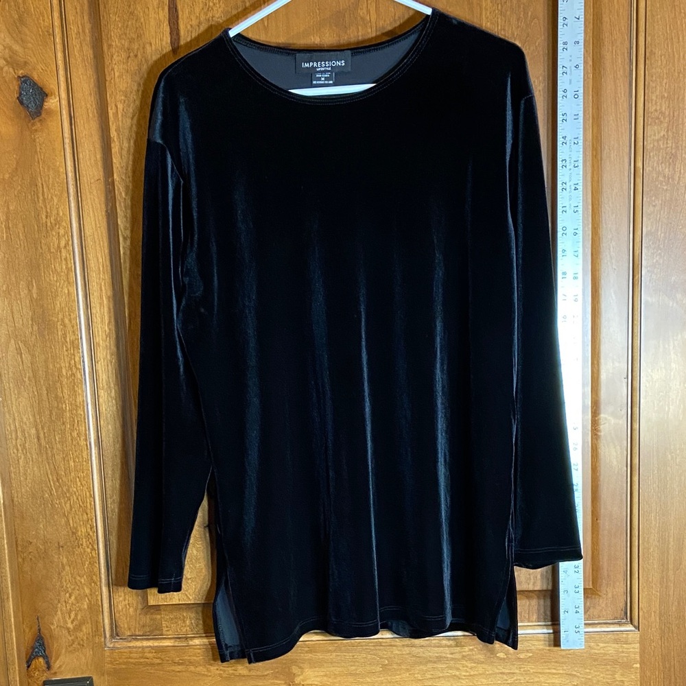 Impressions Elegant Black Velvet Long Sleeve Top, Size M